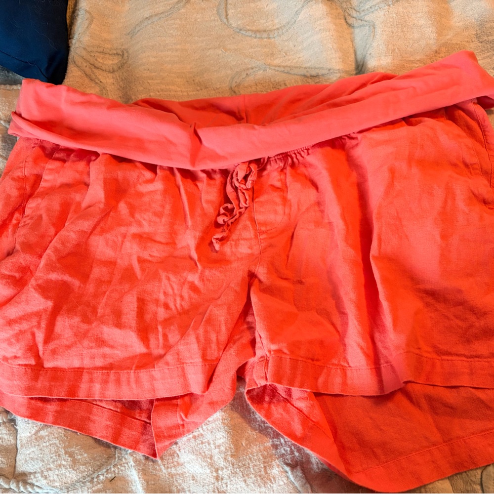 Old Navy Coral Maternity Shorts